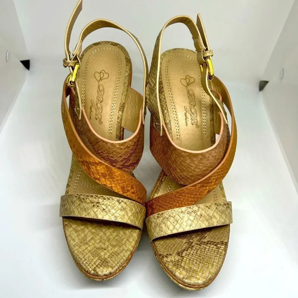 Dbdk Fashion Platform Taupe Sandal Wedge size 8.5